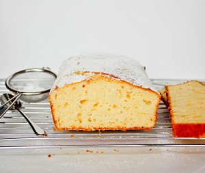 Lemon yoghurt cake