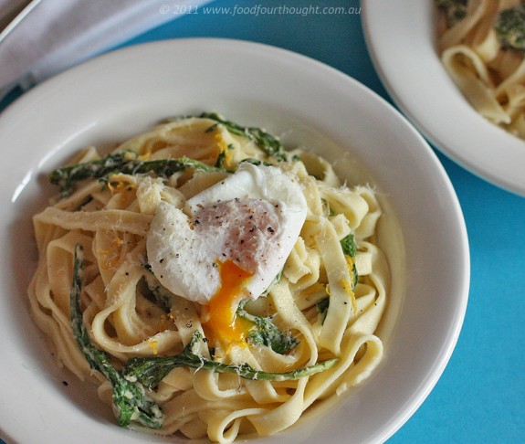 Pasta with lemon, parmesan and poached egg 1